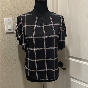 Black Plaid Short-Sleeve Women's Top